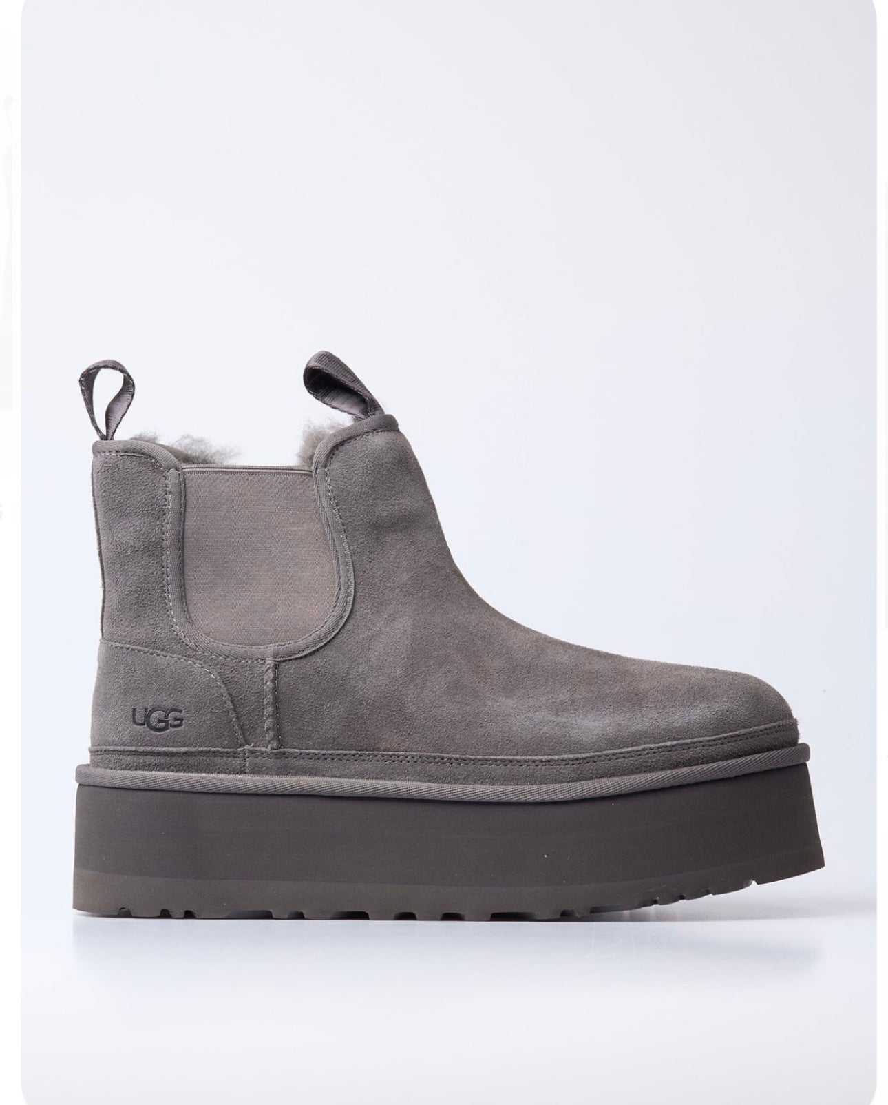 c.    Ugg