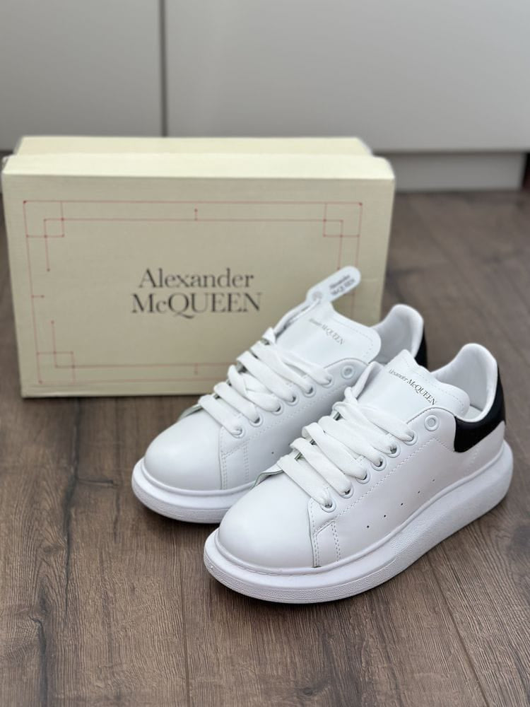 a.A McQueen