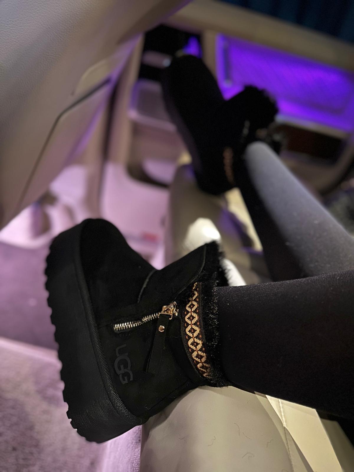 c.                Ugg